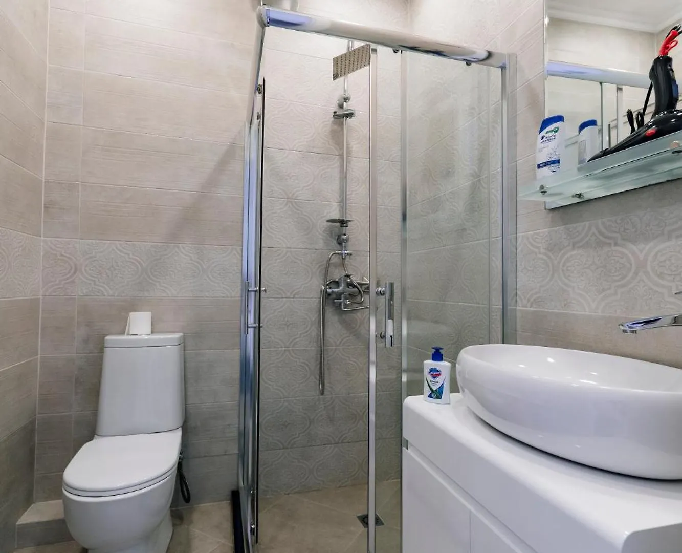Modern 3-Story Private House Apartman Tbiliszi 0*,  Grúzia
