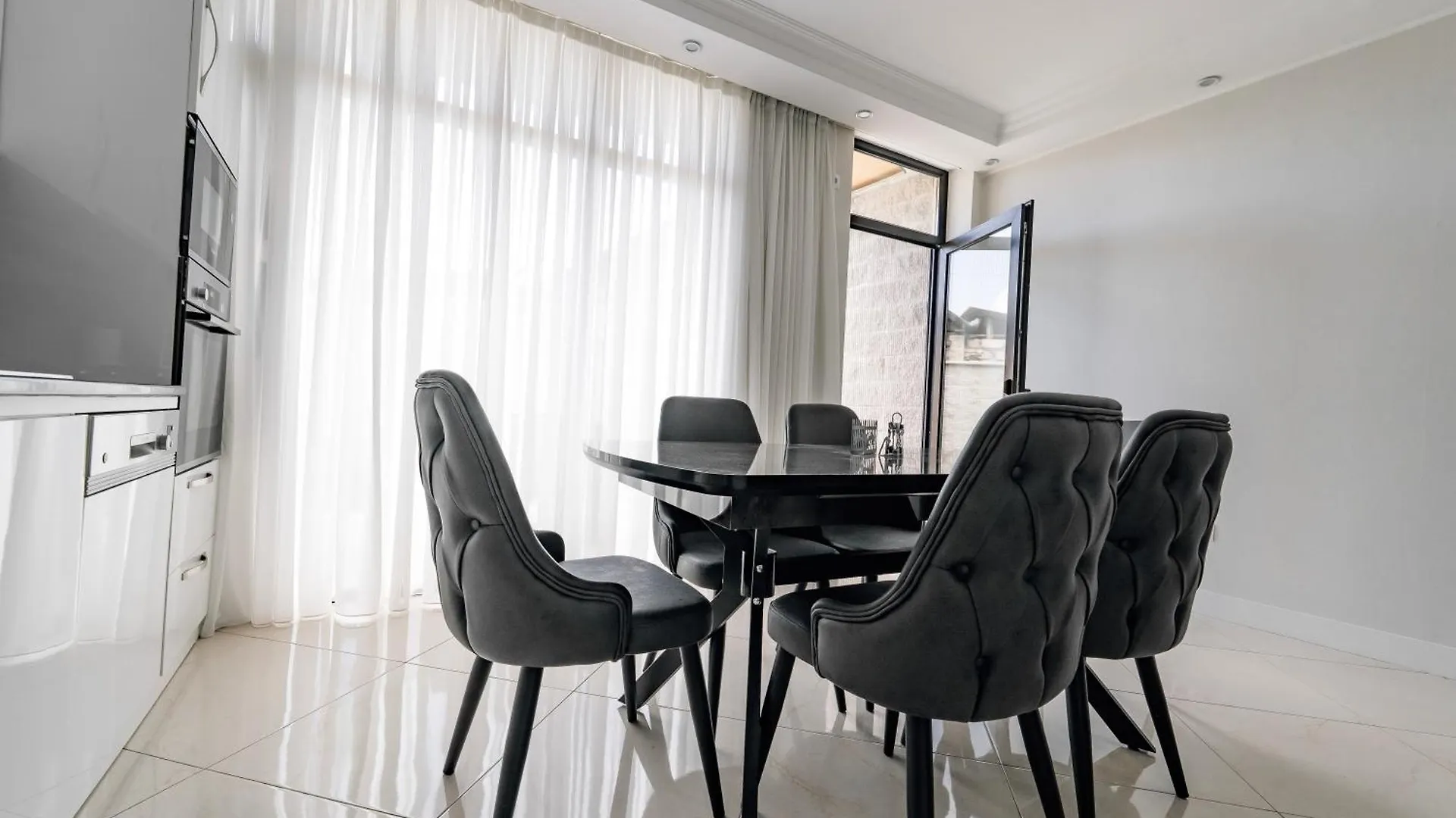 Modern 3-Story Private House Apartman Tbiliszi 0*,