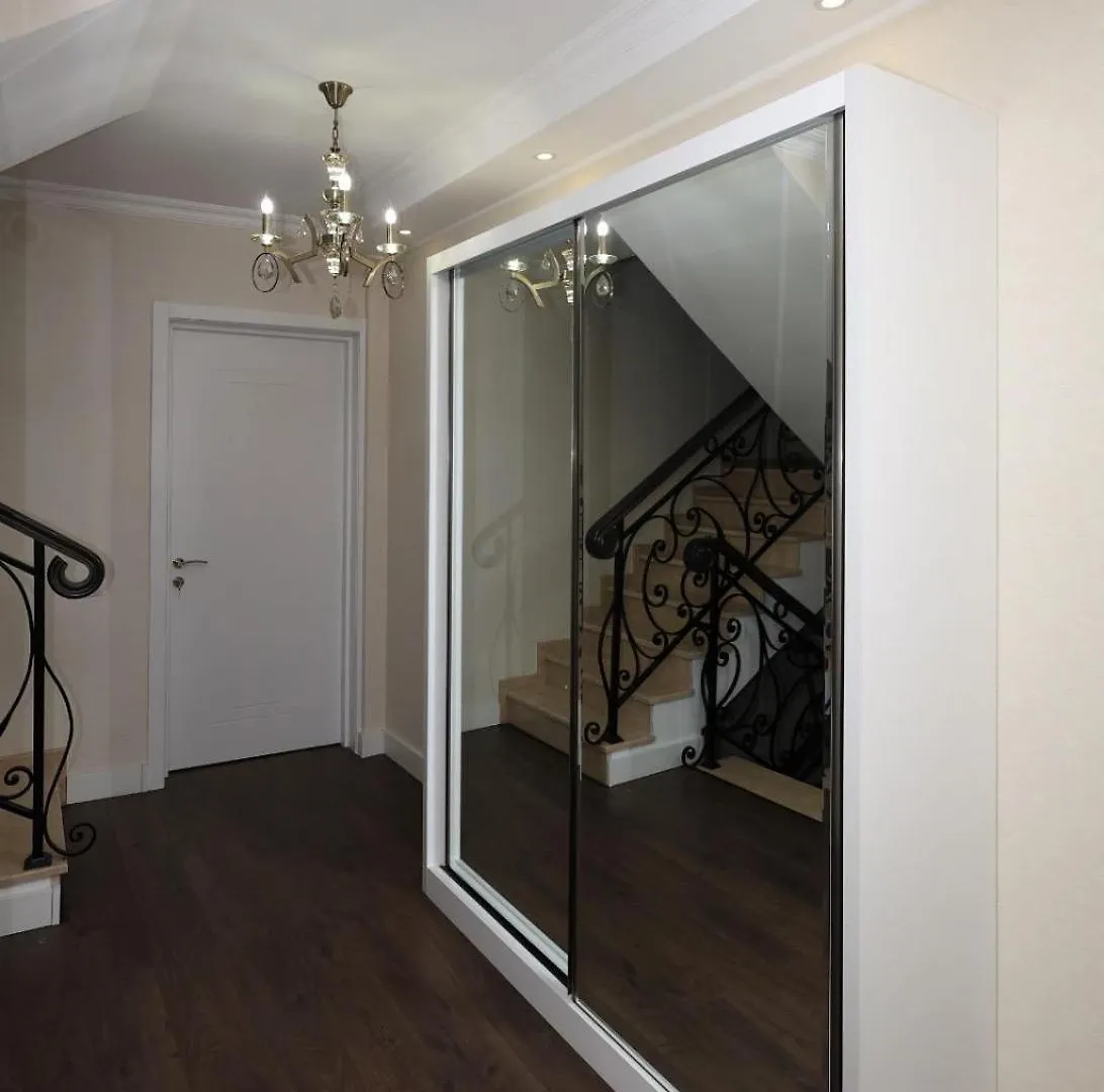Modern 3-Story Private House Apartman Tbiliszi